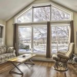 hebgementh-mont-sainte-anne-chalet-5-salon